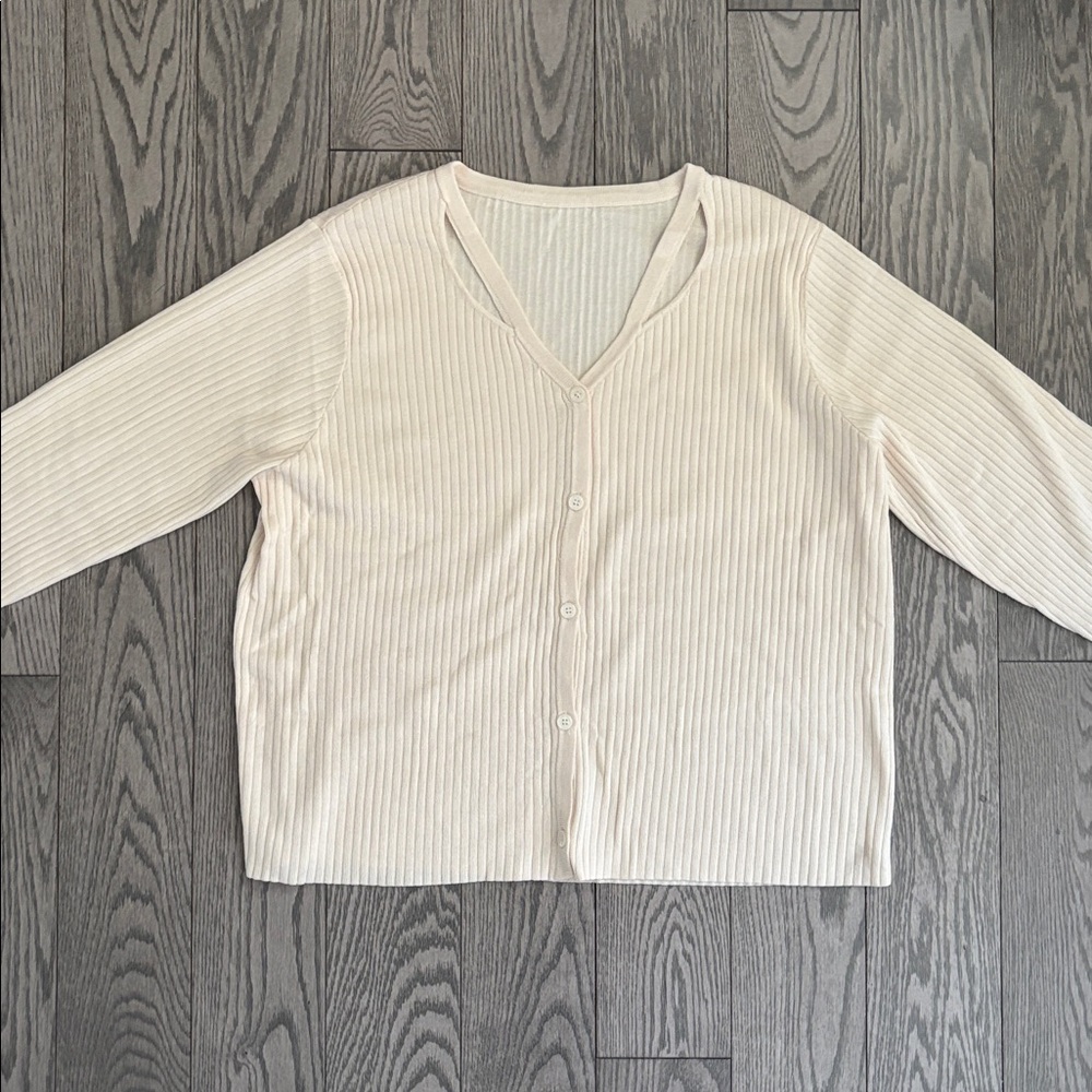 NEW Ribbed Top🤍 - Picture 3 of 4